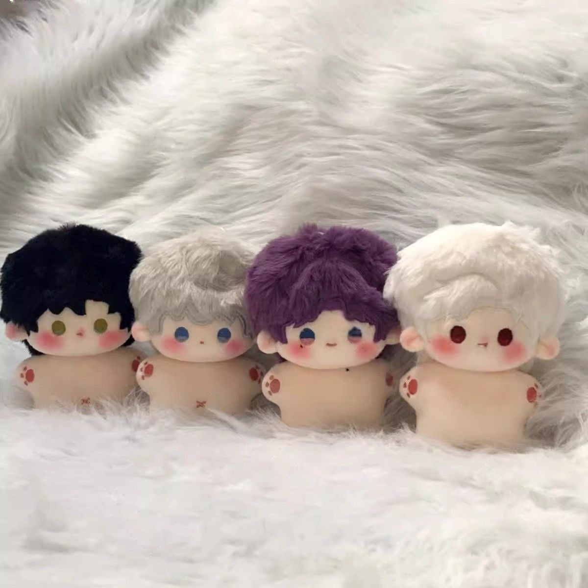 LADS 10 cm Plush Doll